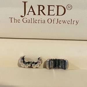 PANDORA (set of 2) bracelet clips!